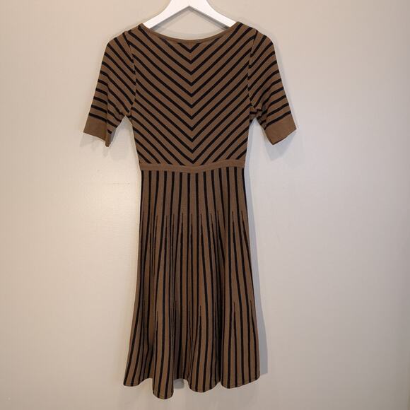 Boden Amelie Sweater Dress Brown Black Chevron Wool Blend Fit Flare Size - 4 - Picture 2 of 6